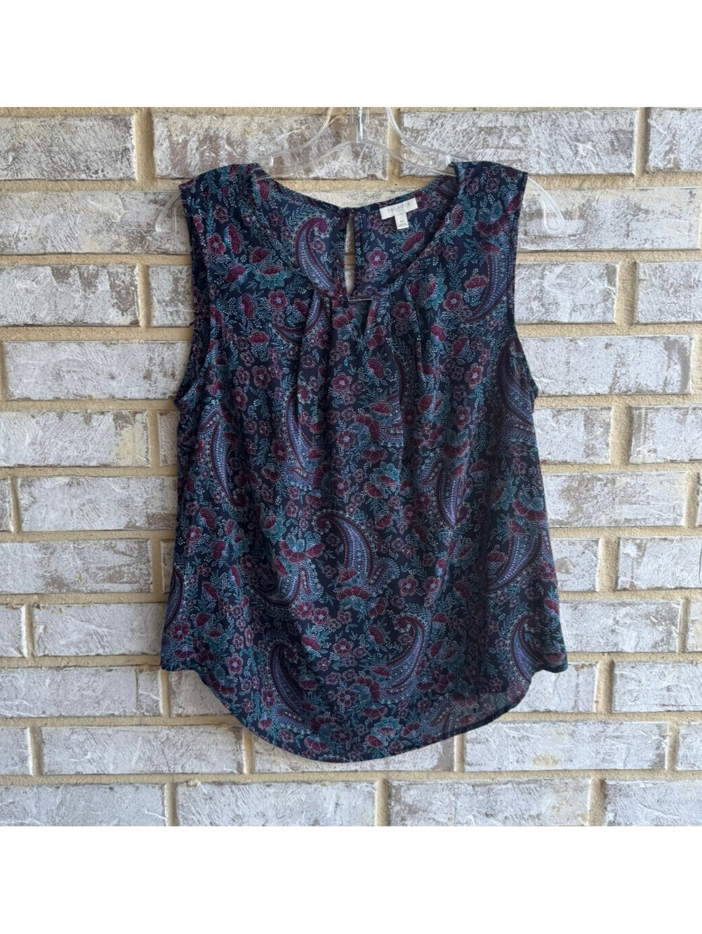 Talbots Sleeveless Round Neck Paisley Floral Blouse Women's Size M